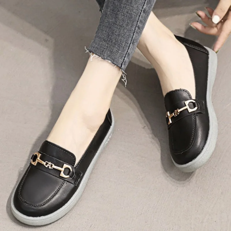 

Shoes for Women 2023 Hot Sale Autumn Women's Flats Solid Metal Decoration Round Toe Shoes Women Casual Outdoor Shoes Ladies