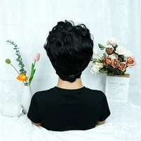 1B # Perruque de cheveux humains coupe lutin pour femmes, 6 pouces, couches courtes, amples et bouclées avec frange, densité 180%, cheveux brésiliens Remy, bonnet fabriqué à la Machine 4