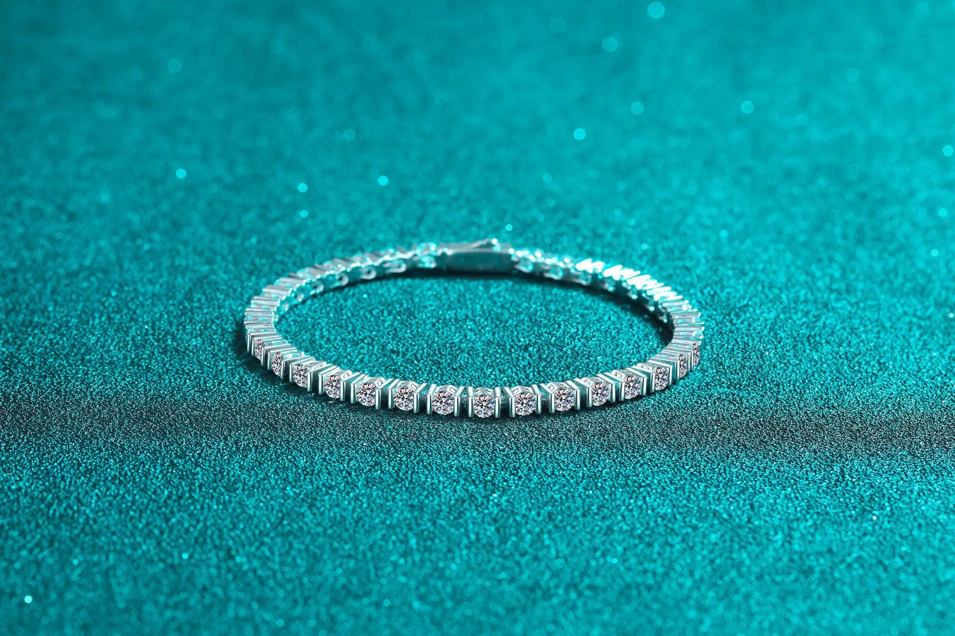 Women's PT950 Platinum Bracelet, 18cm Single 10 Points 3.9 Carat, Hip-Hop Luxury Style Full Diamond Jewelry. 5