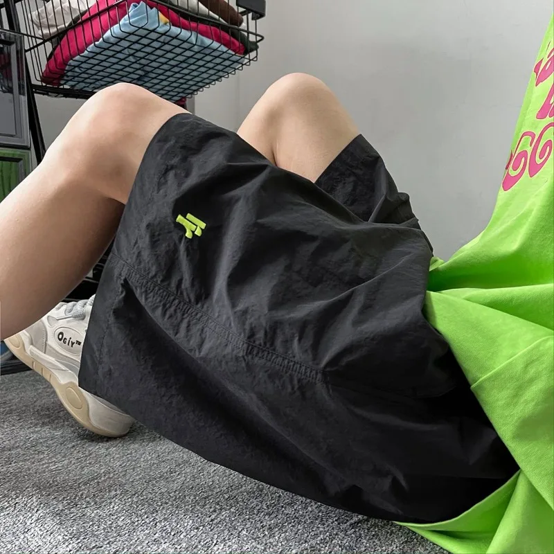 2024 Summer Men's New Patchwork High-waisted Pocket Pants Fashion Solid Color Comfortable Loose All-match Casual Shorts