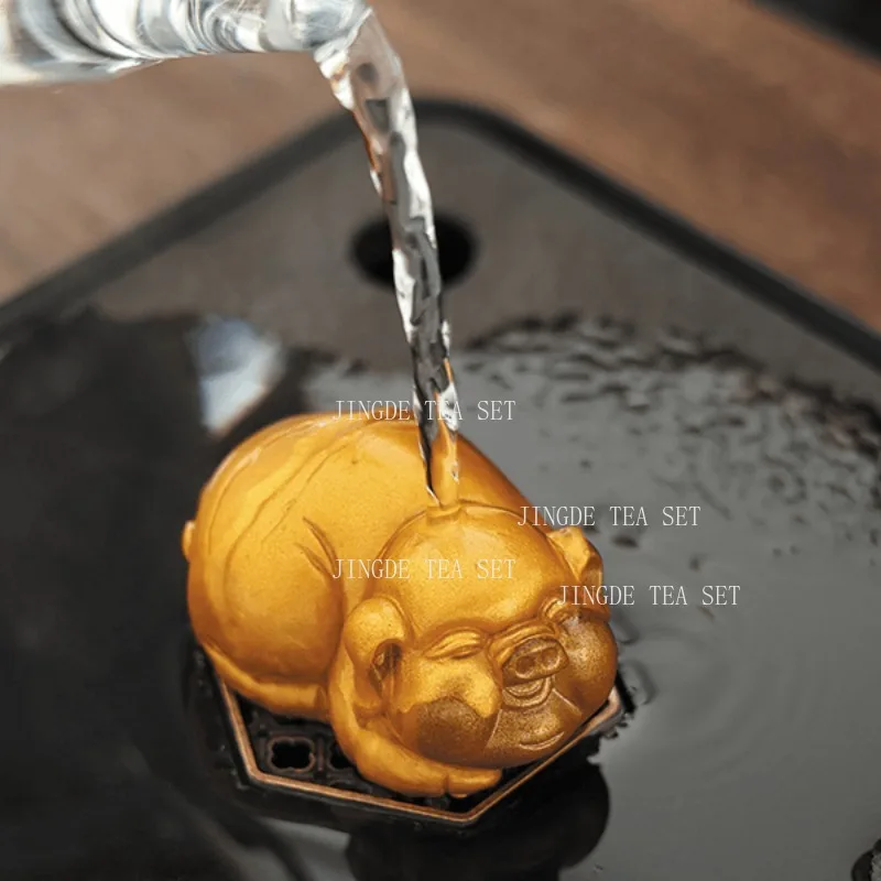 Color Changing Pig Tea Pet Playable Items for Maintenance Home Desktop Tea Play Decoration Pig Ornaments Tea Set Accessories