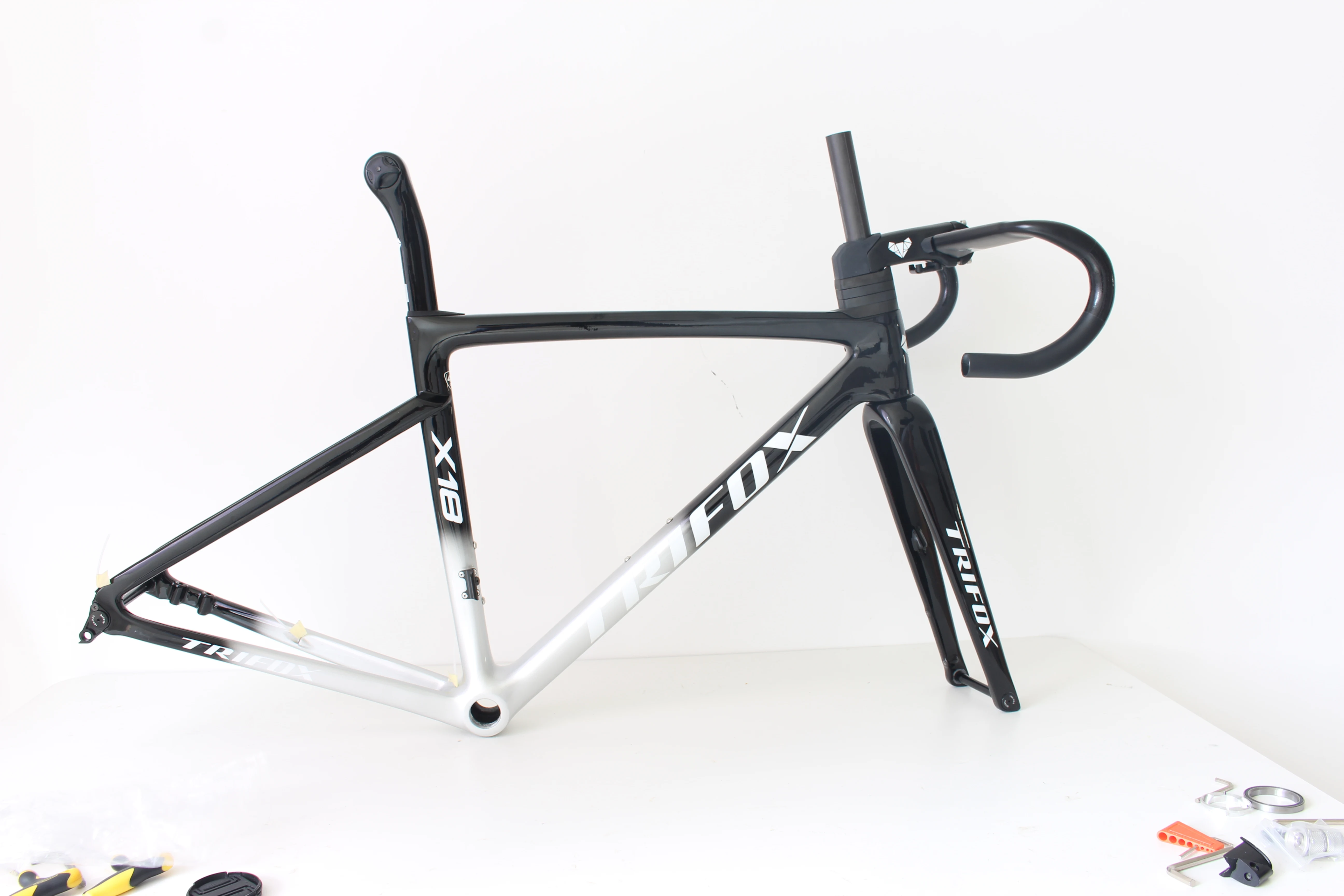 TRIFOXCarbonRoadBikeFrameX18uperiormaterialsandexquisite