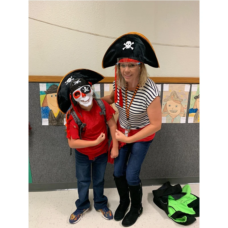 Party hat Pirate hat Skull print pirate captain cap accessories Party hat for Halloween cosplay Caribbean with eye patch