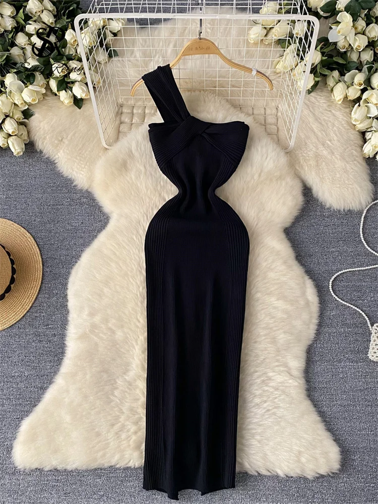 فستان نسائي