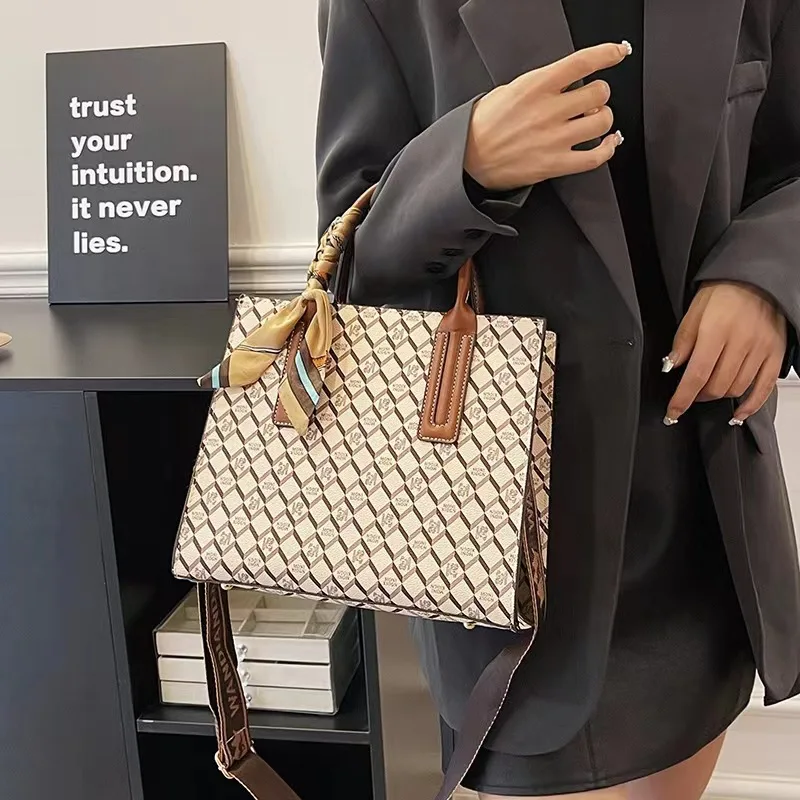 New European and American fashion printed ladies big bag high quality handbag Silk scarf single shoulder crossbody Tote bag