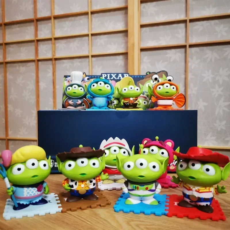 Disney Toy Story Beast Kingdom Blind Box Alien Three-Eyed Monster Cute Doll Figure Anime Figure Collection Decorazione Giocattoli Regali