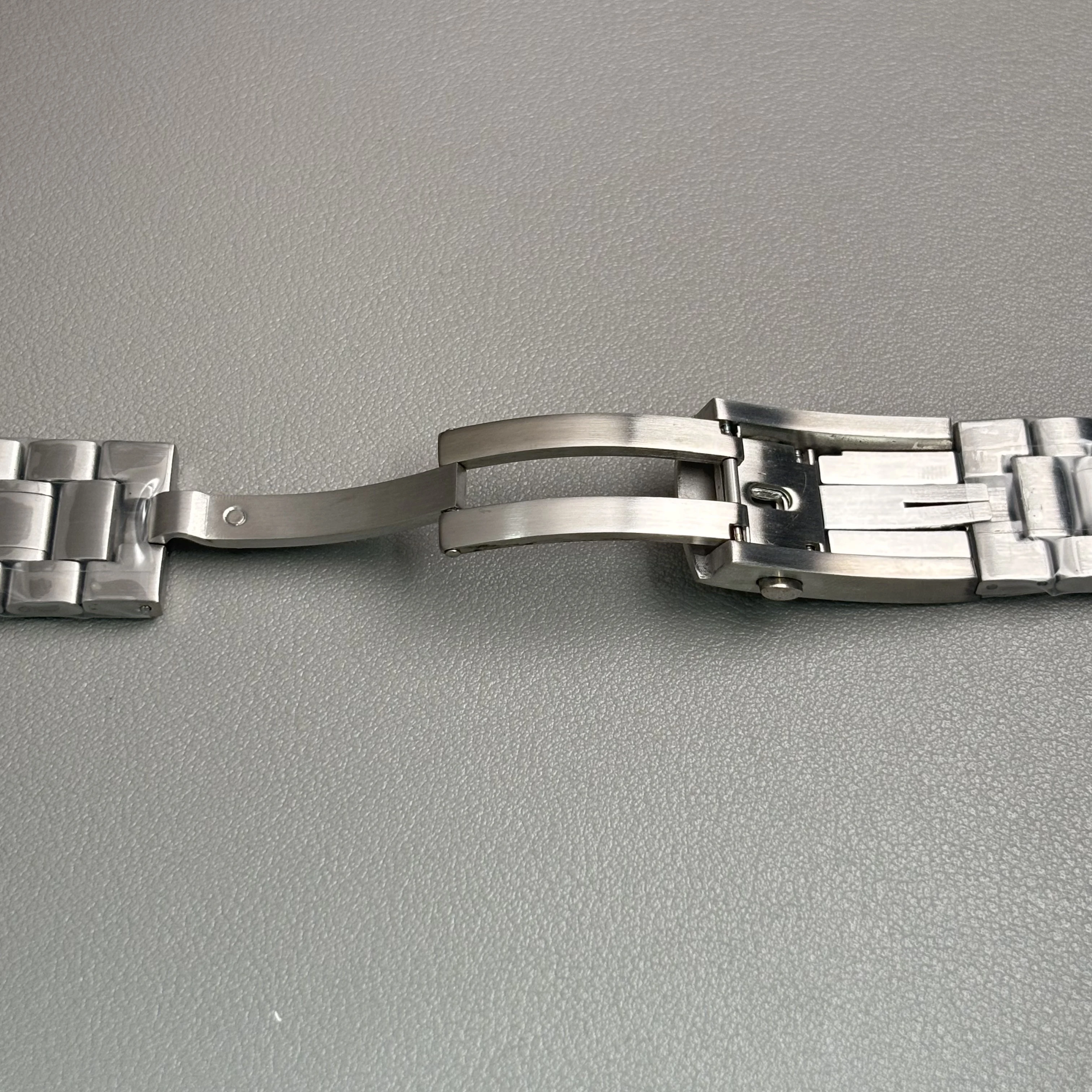 Moon Metal Chronograph Case with Sealed Back and Bezel - Elegant Business Watch