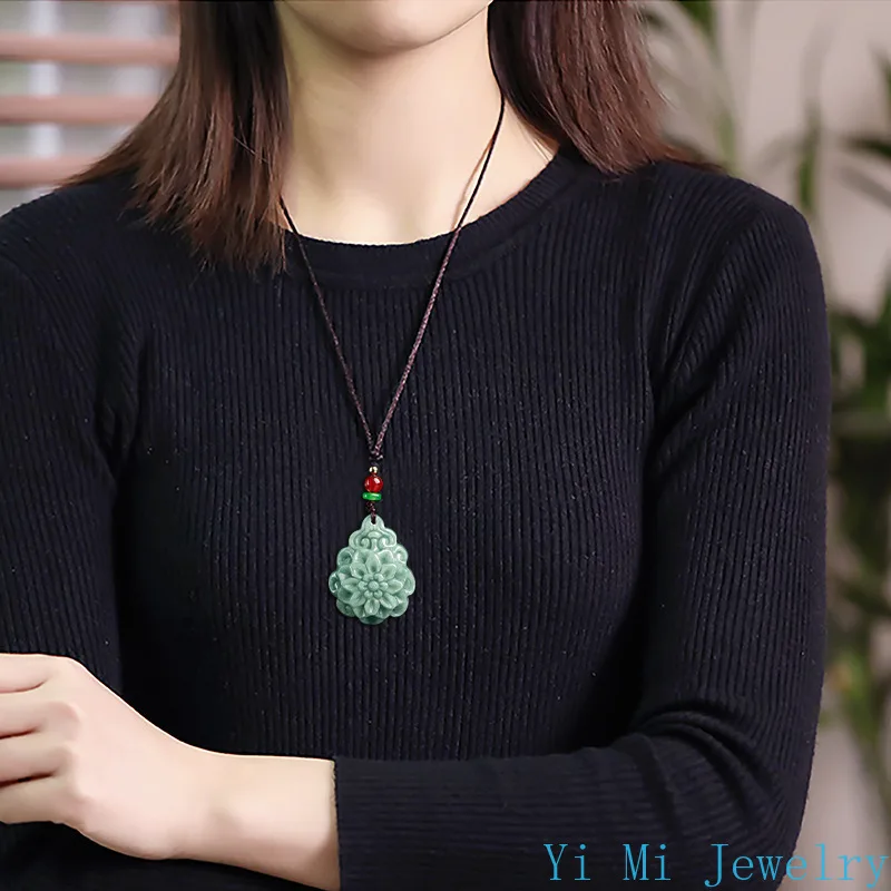 Natural A-grade Jade Rose Pendant Green Bean Seed Pendant Sweater Chain Necklace Jade Stone Jewelry Accessories
