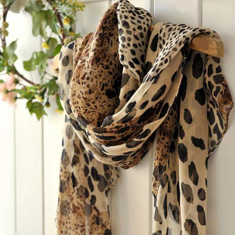 New Sunscreen Voile Thin Women Scarf Summer Girls Classic Viscose Foulard Soft Shawls Scarves Wrap Lady Print Female Leopar U7C1
