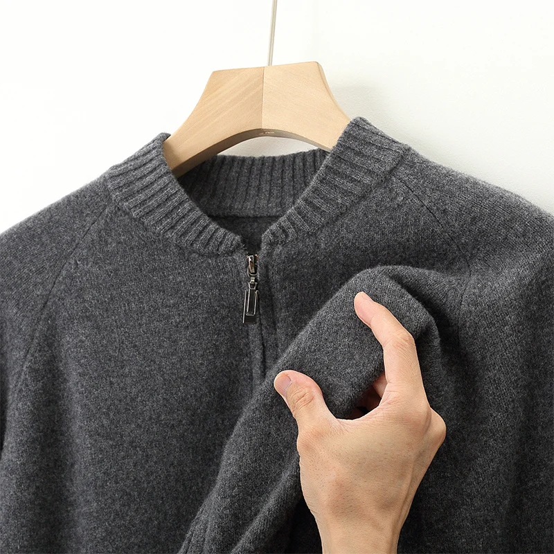 VogeLuxe | Men’s Pure Wool Zip-Up Cardigan main image 0
