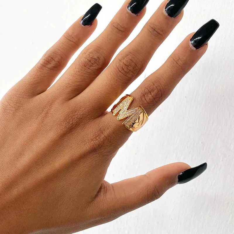 Chunky szeroki cyrkon pierwsza litera pierścienie dla kobiet ze stali nierdzewnej otwarcie Ring Finger Hip Hop minimalistyczna biżuteria prezent Femme