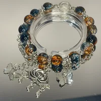 Bracelet papillon Super féerique pour femmes, Design de Niche, perles vertes douces, glands, chaîne élastique, bijoux exquis pour filles 4