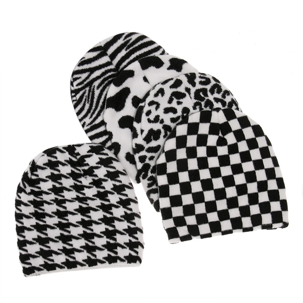 

European and n striped warm black-and-white wool knitted cow hood YF36