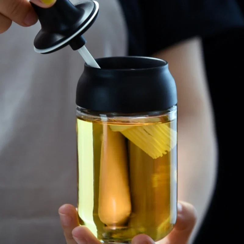 Seasoning Jar 250ML Oil Bottle Moisture-proof with Lid Spoon Pepper Salt Shaker Multi-purpose Combination Glass