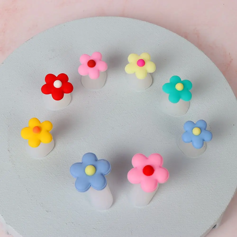 Nail Art Tools Toe Separators Toe Spreader Finger Toe Separator 8Pcs Silicone Toenail Separator Daisy Flower Design Salon Manicure Pedicure