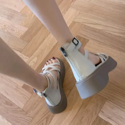 여름 새로운 머핀 부드러운 바닥 높이 증가 샌들 외부 착용 버전 패션 샌들 3