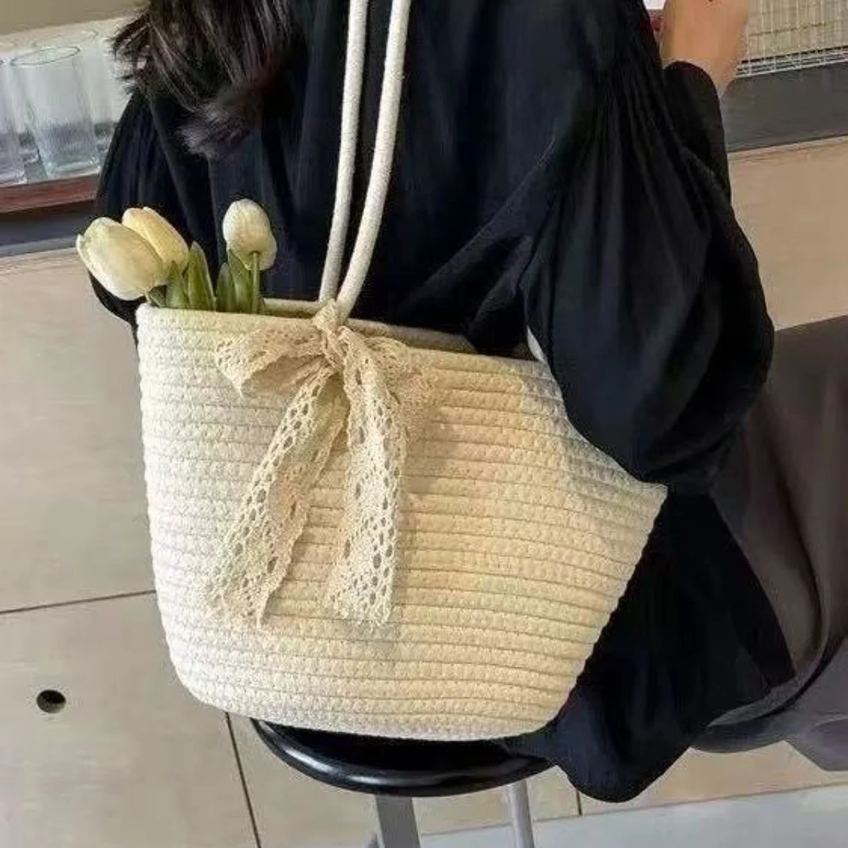 Woven Straw Bag for Women, Large Capacity, Wool and Cotton Thread, Fashionable Autumn and Winter Versatile Shoulder Bag, Beach Bag, Tote Bag for Commuting to Work