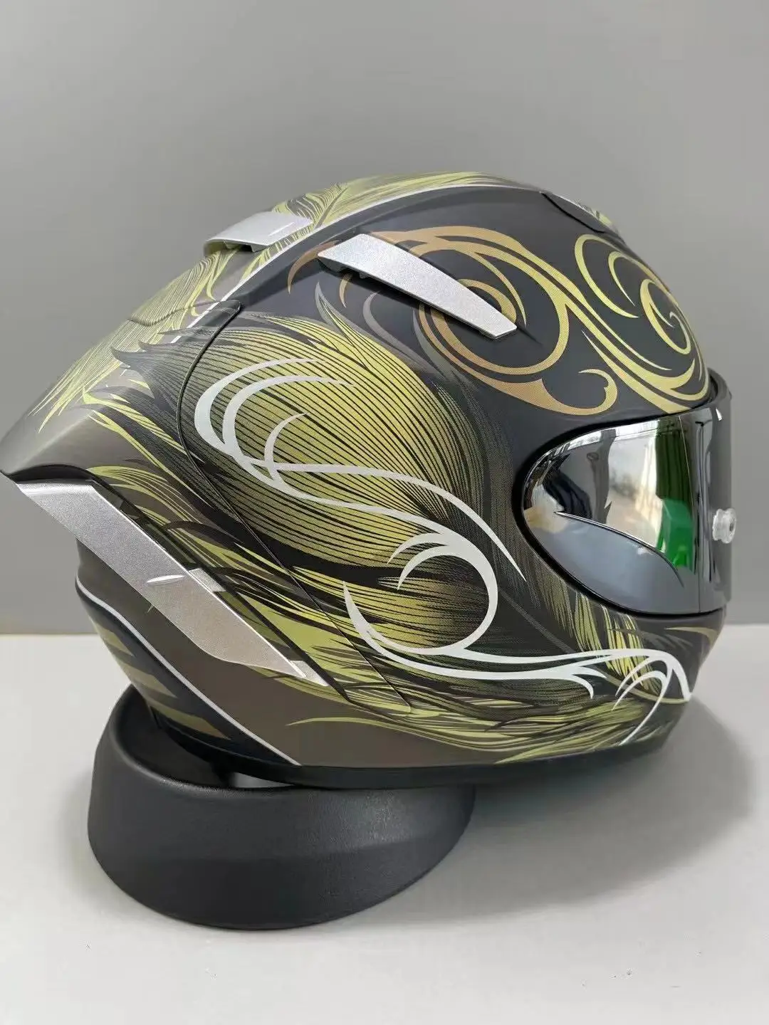SHOEI X-14 KUJAKU ブラック/シルバー SHOEI X-Fourteen待望のNEWグラフィック“KUJAKU”が6月発売！ - バイク