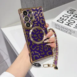Leopard Print Magnetic Phone Case with Wrist Strap - Galaxy S26 Plus (Deep purple)