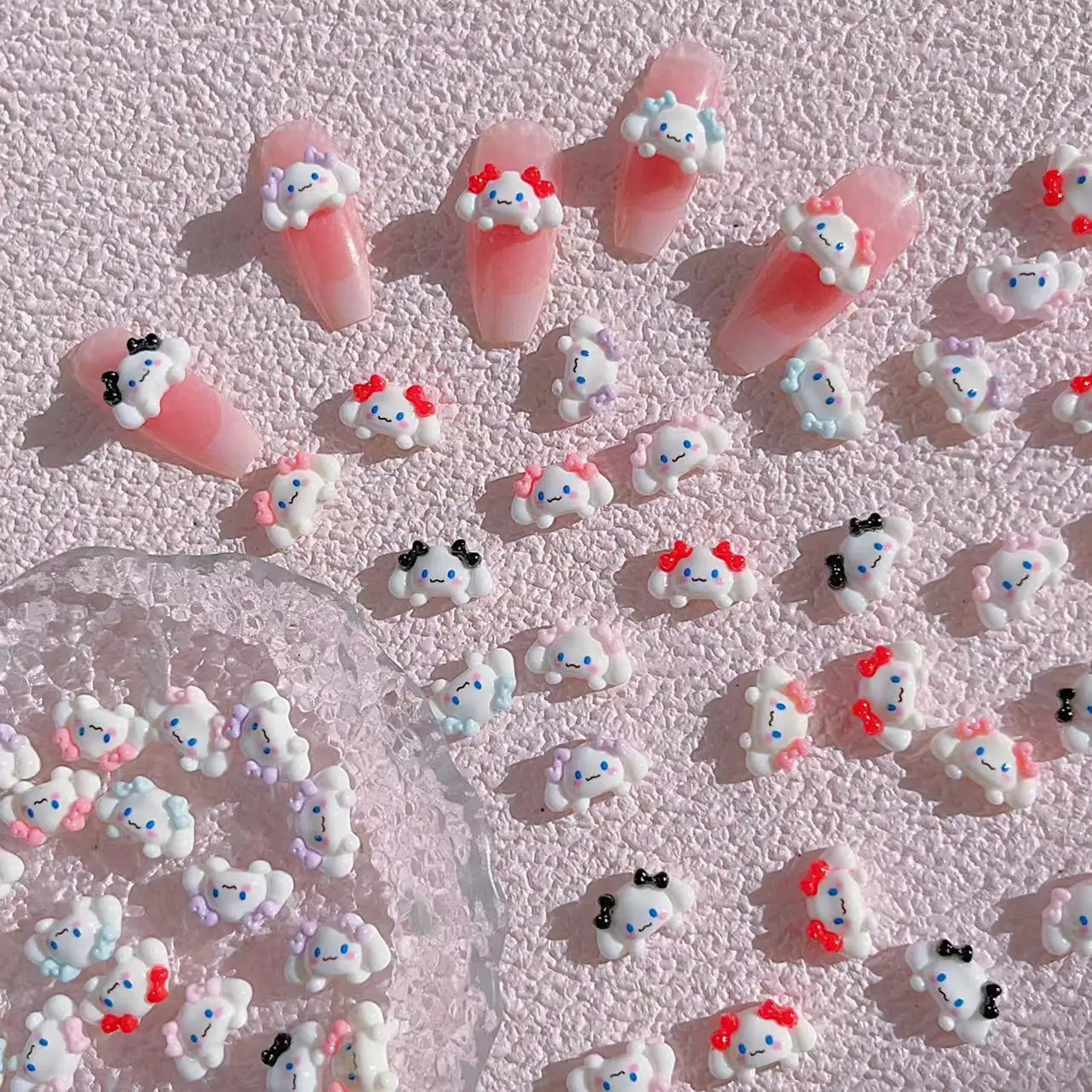 Kikonoke 600-teiliges Nail Art Set – Mit Charms, Edelsteinen & 3D-Anhängern – In Herz, Stern, Schmetterling
