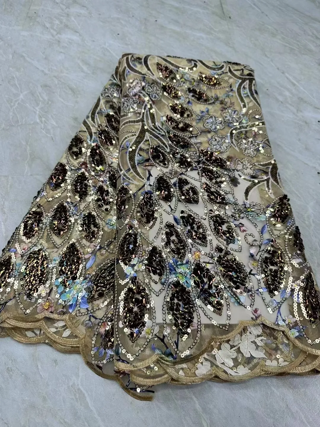 

Nigerian Sequins Lace Fabric 2023 High Quality Lace African Tulle Mesh Lace Embroidery Fabric For Wedding Dress Sewing