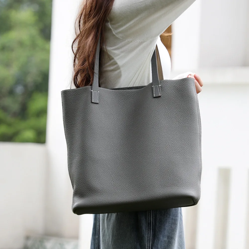 Monogrammed Top Layer Cowhide Laties Tote Bag Casual Style Commuting Bag Shoulder Underarm Large Shipping Bag With Small Pouch