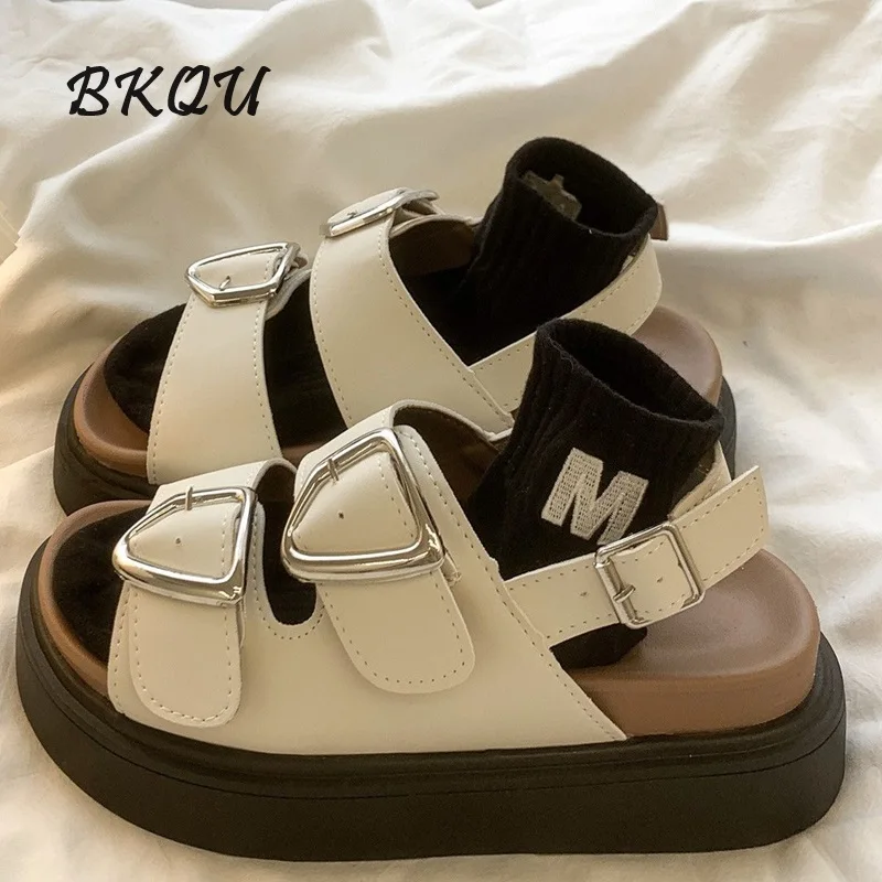 BKQU Thick-soled Roman Slippers Female Niche High-grade 2024 Summer Trend Outside Wear Poo Feeling Flip-flops Beach Shoes Metal