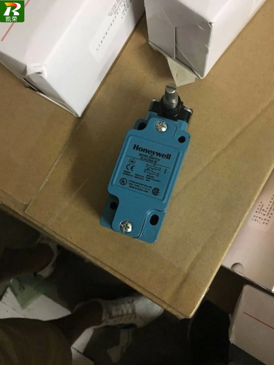 

Genuine HONEYWEII Honeywell Position Switch GLAC20A1B GLAB20A1B SZL-WL-A