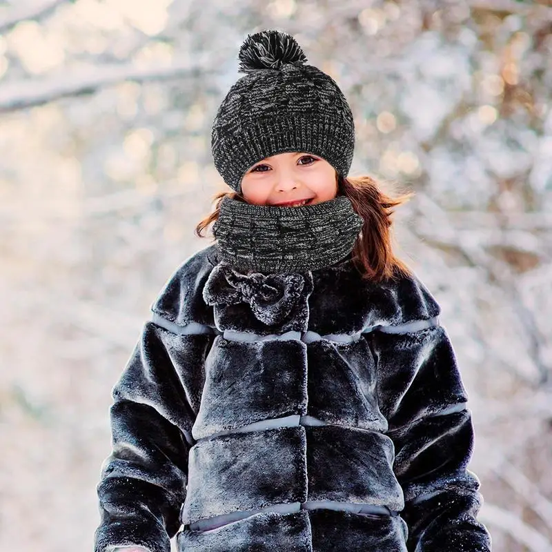 Рисунок 2 - Шапка шарф перчатки набор для детей