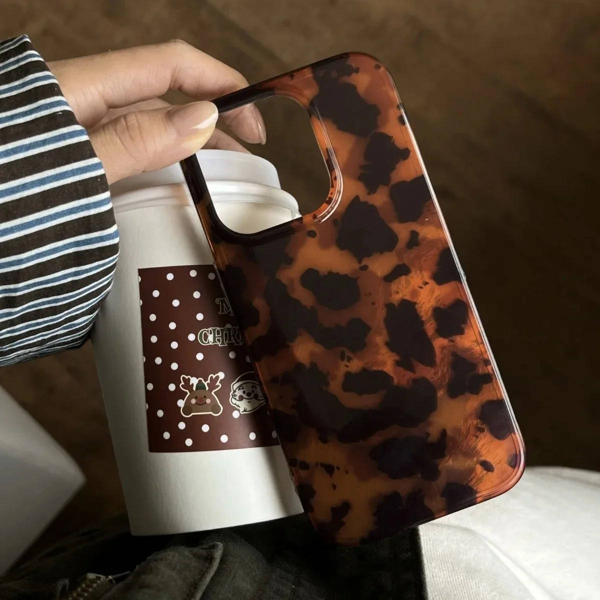 Retro Amber Texture Laser Phone Case - Stylish Leopard Print Soft Cover