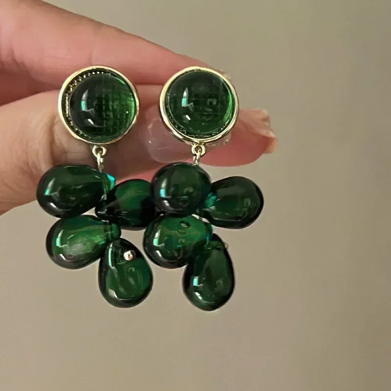 2024 New Korean Fashion Green Heart Flower Bow Drop Earrings for Women Geometry Square Jewelry Oorbellen Gift