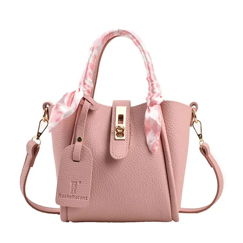 Advanced Texture Female 2024 New Shoulder Simple and Popular Large Capacity Hand Carrying Simple Tote Bag