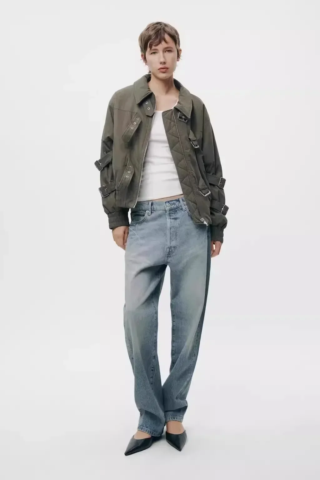 Модный женский костюм