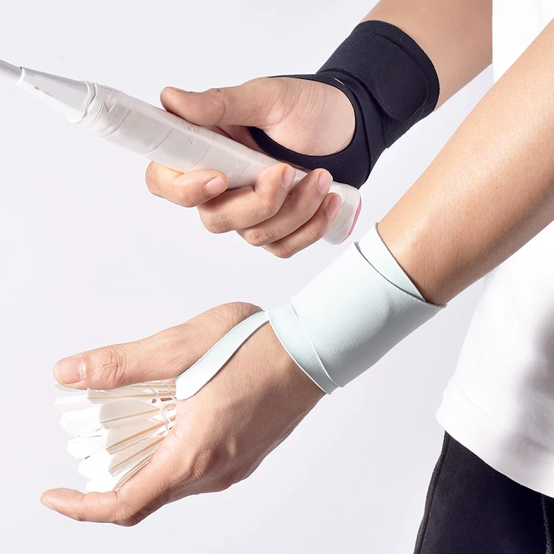 1PCS Gym Sports Wristband Carpal Protector Breathable Injury Wrap Band Strap Adjustable Wristbands Breathable Bracer
