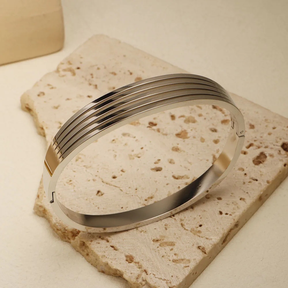 Elegant 18k Gold Plated Stainless Steel Women's Bracelet - Perfect Birthday Gift