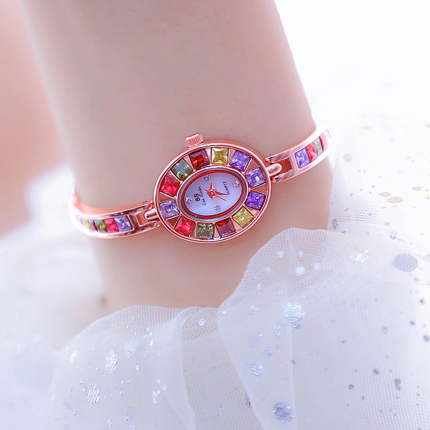 Luxury Women Watches High Quality Colorful Diamonds Dial Bracelet Ladies Watch Fashion Small Gold Quartz Wristwatches Gifts 5