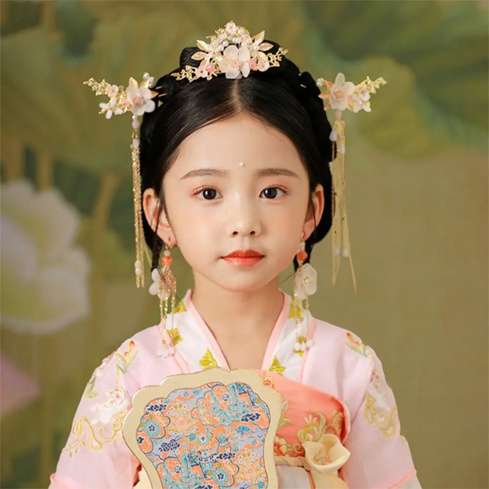 Рисунок 3 - Набор заколок для волос в китайском стиле с цветами