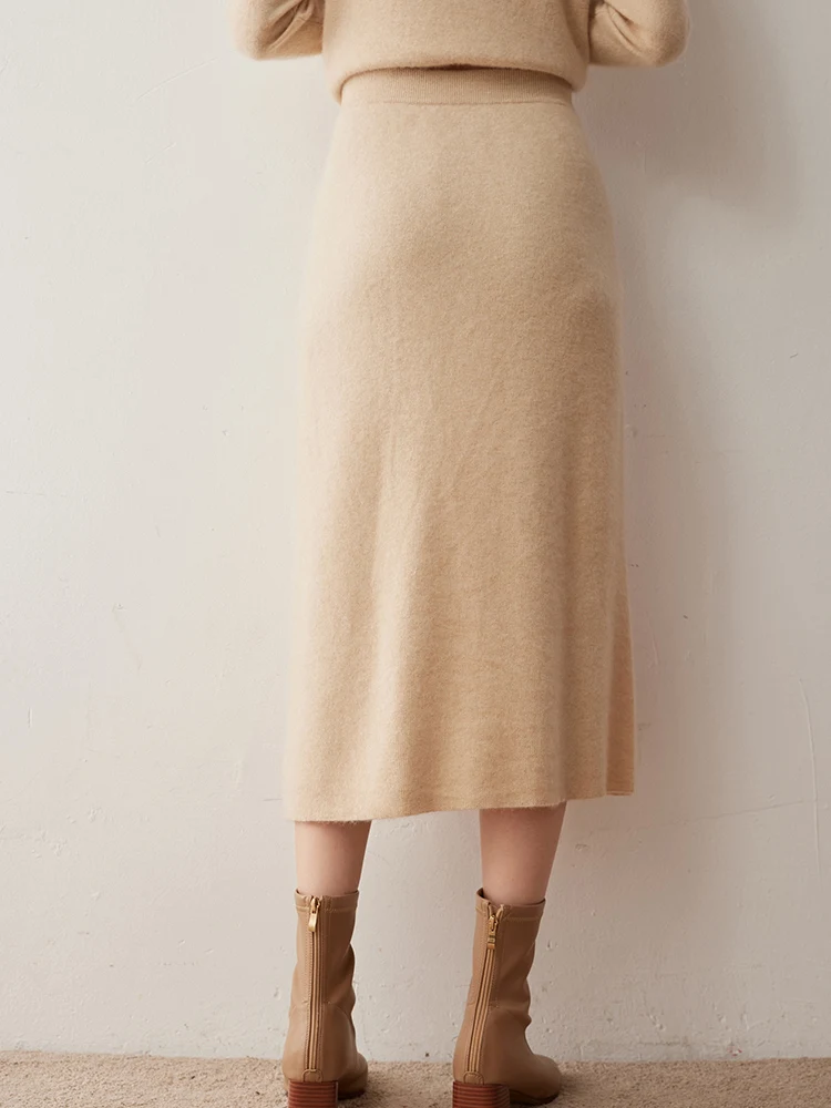 Women's Cashmere Skirt Styling 2