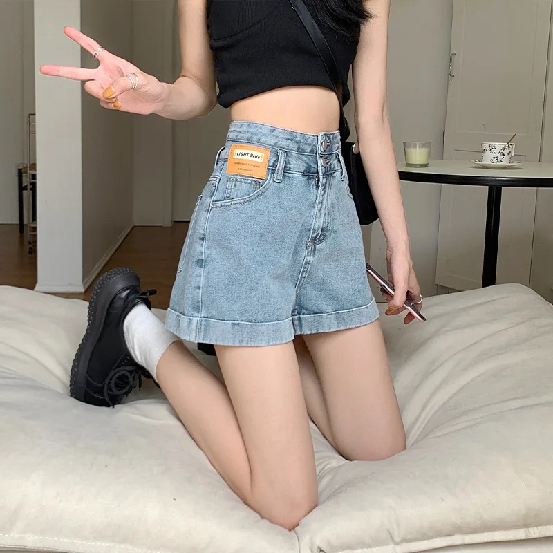 2023 New Spring/Summer Personalized High Waist Curled Denim Shorts Women's Loose and Slim Wide Leg A-line Hot Pants