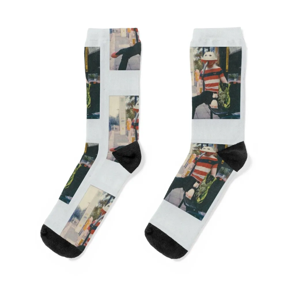 Alien is waiting for BVG Socks colored shoes man happy Women's Socks Men's