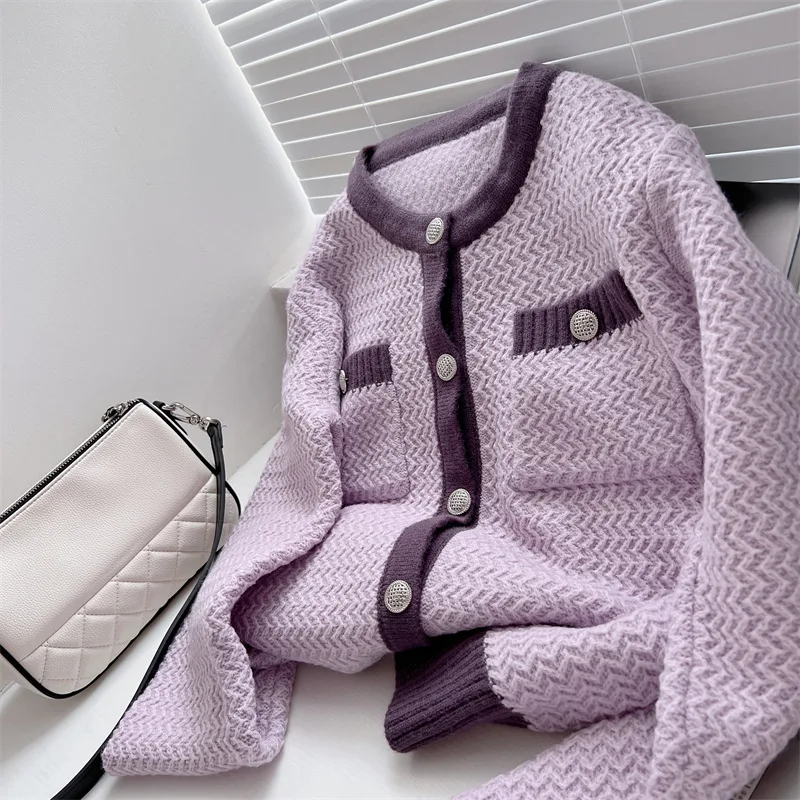 

2022 Autumn and Winter women's Maiden feeling Exquisite contrast short sweater jacket cardigan