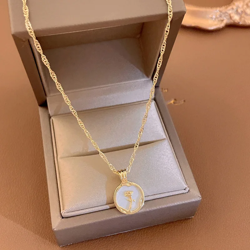 

Tulip Flower Round Women Necklace Fashionable Temperament Collarbone Chain Pendant Versatile Commuter Necklace Wholesale