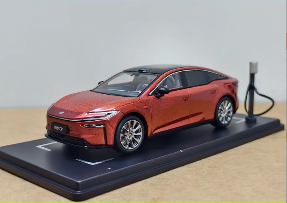 오리지널 Gac Toyota 1:43 Bozhi 7 조립식 합금 신에너지 자동차 모델 맞춤형 번호판 자동차 수집가를 위한 수집품