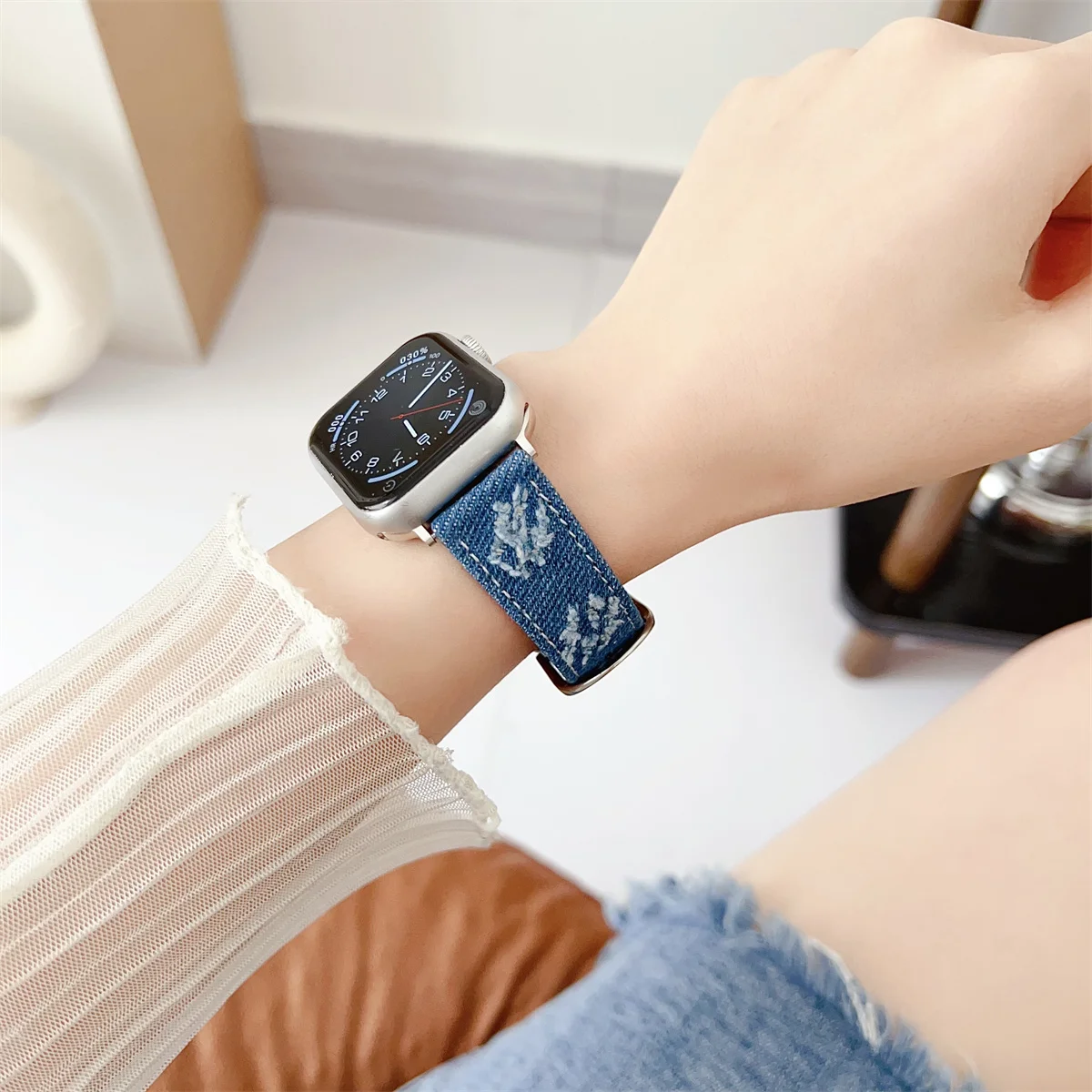 Watch Band For iWatch 42/44/45/46/49mm 38/40/41mm PU leather Fashion Watch Strap for Watch Series Ultra2 Series 10/9/8/7/6/5/4/3/2/1_voghion.com