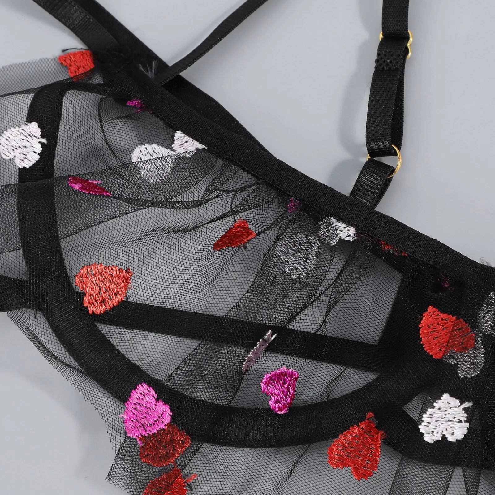 Sexy Lingerie Liefde Hartvormige Borduurbeha G-String String Kousenband Erotisch Ondergoed Set Vrouwen Mesh Perspectief Exotisch_voghion.com