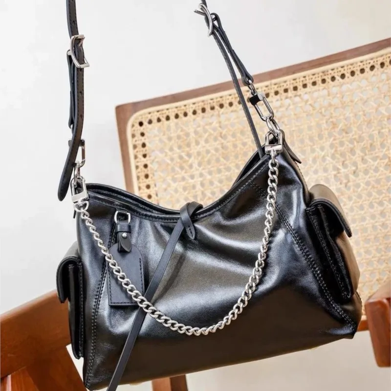 Black Tied Chain Tote Bag Women Leather Large Capacity Stitching Shoulder Bag Ladies Retro Sle Commute Casual Crossbody Bag 2025