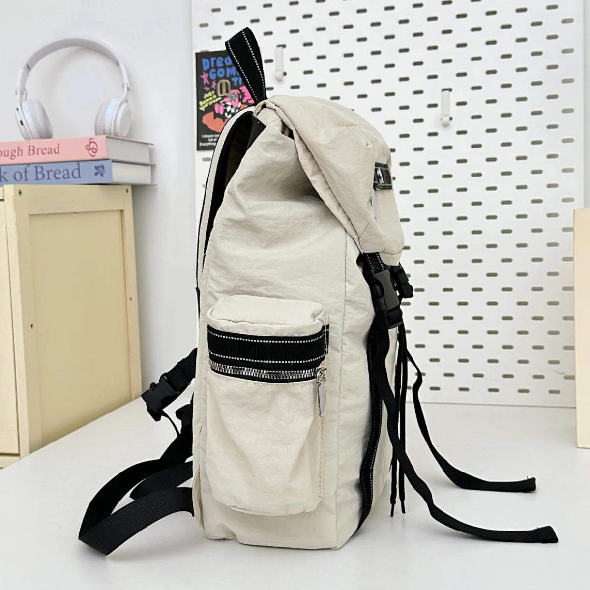 2025 New Outdoor Large Capacity Waterproof Lightweight Backpack Women's Travel Mountaineering Computer Backpack Male Student School Bag Class Cycling Commuting