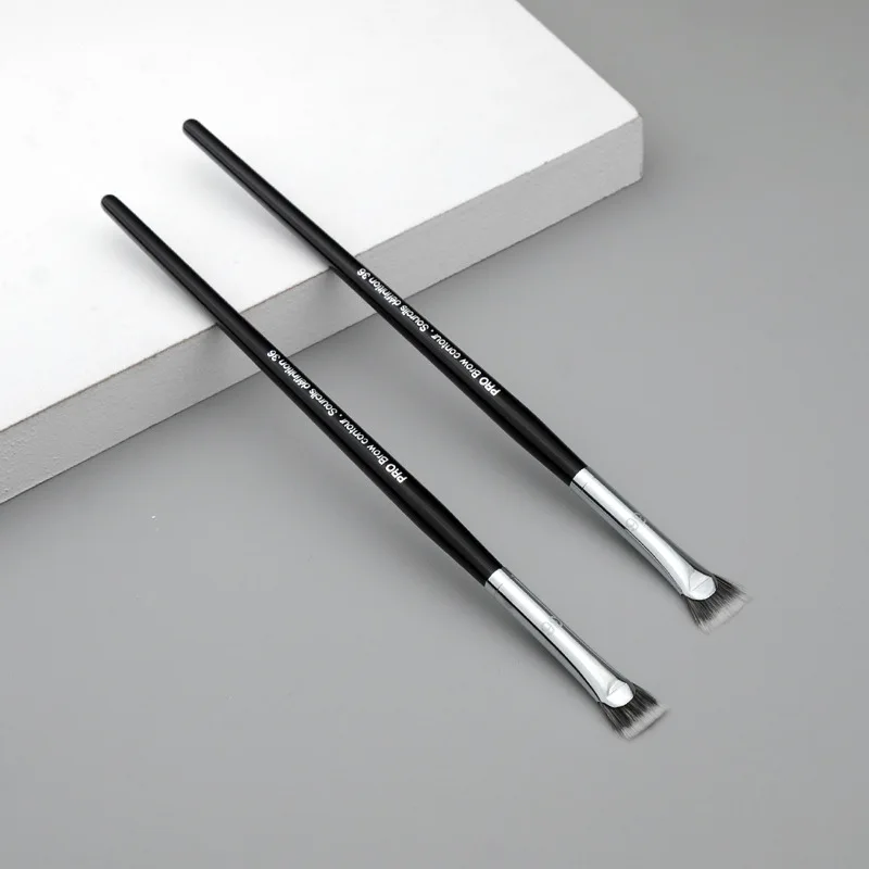 Professional Flat Eyebrow Contour & Eyeshadow Buffer Makeup Brush