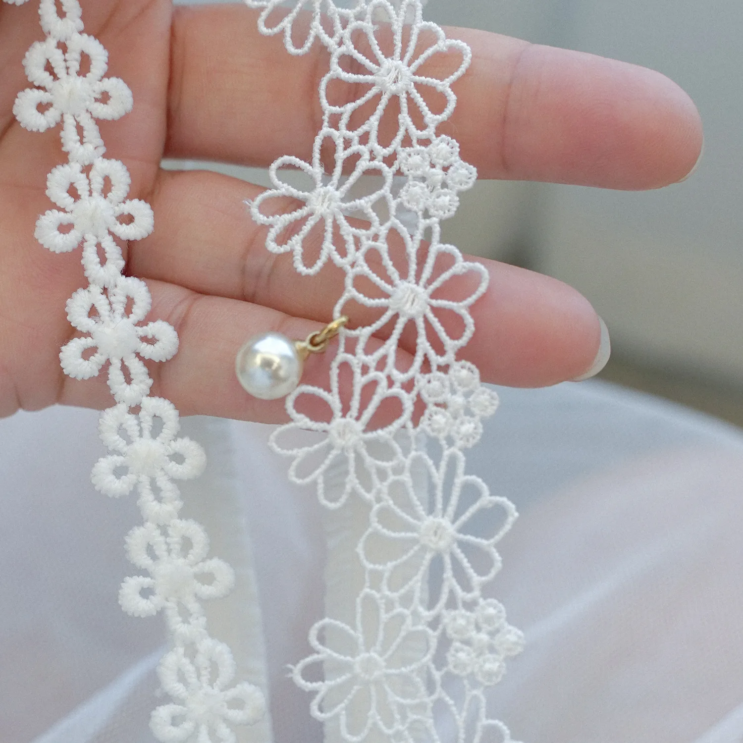 2Pcs Women White Wedding Stocking Garter Belt Girl Bridal Lace Pearls Leg Ring Loop For Princess Cosplay Wedding Party