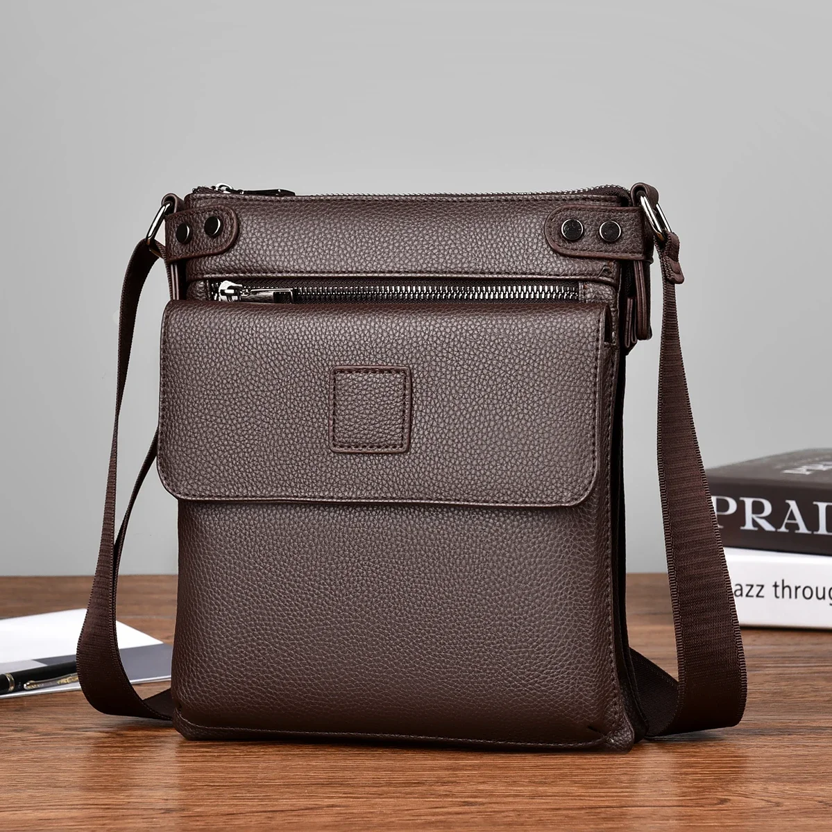 

Men's shoulder bag pu leather leisure business commute Vertical section gentleman messenger bag classic solid crossbody bags 가방